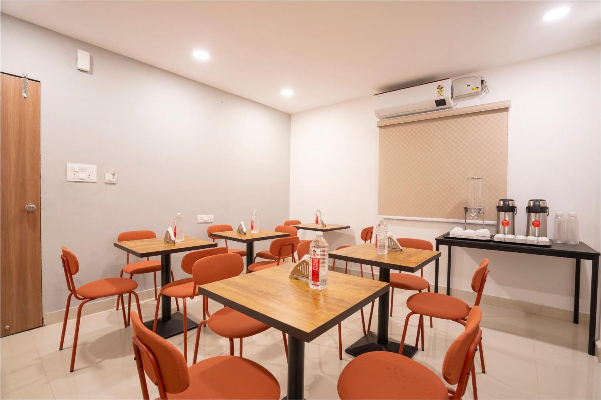 Treebo De Alphabet Gachibowli 호텔 하이데라바드 외부 사진